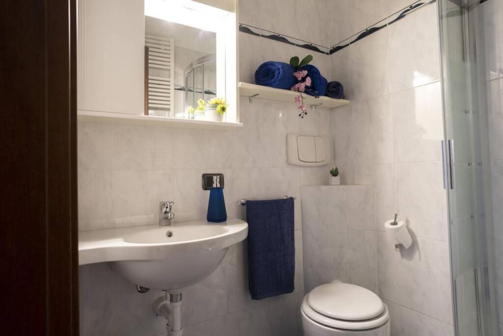 コモLa Casa Di Annaアパートメント エクステリア 写真